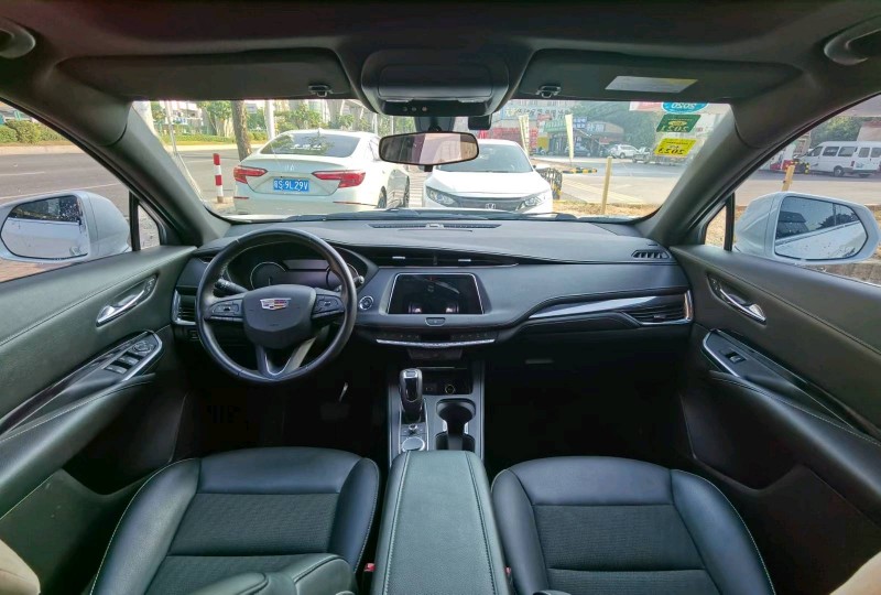 东莞19年凯迪拉克XT48