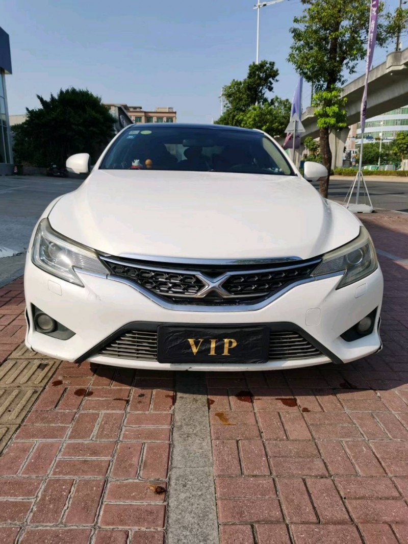 东莞14年丰田锐志9