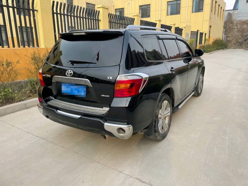 济南11年丰田汉兰达3