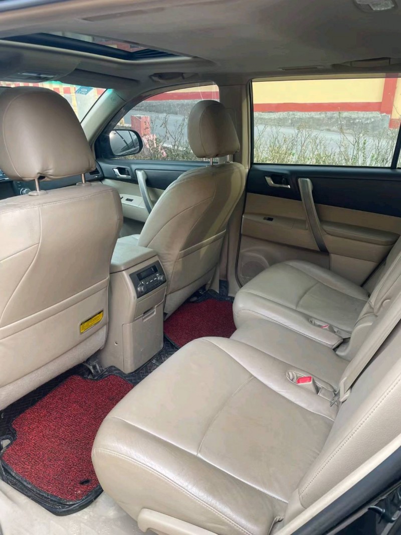 济南11年丰田汉兰达4