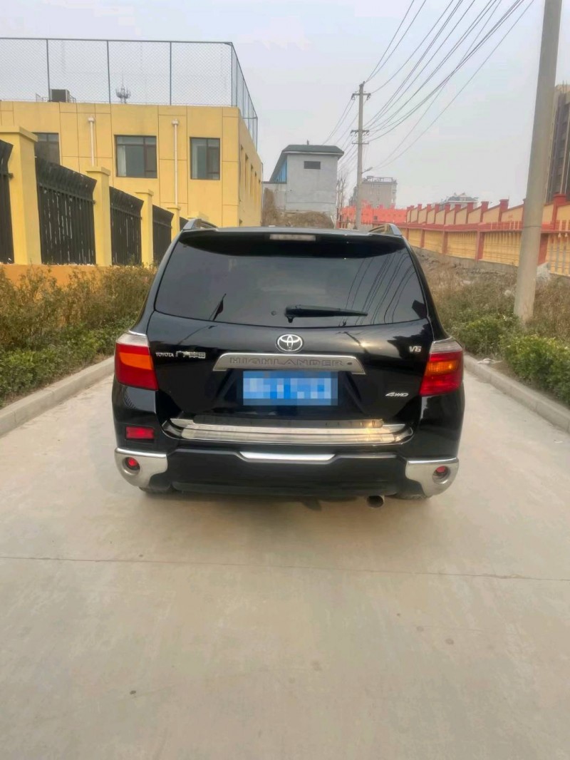 济南11年丰田汉兰达1