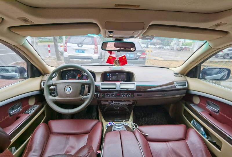 东莞07年宝马7系2