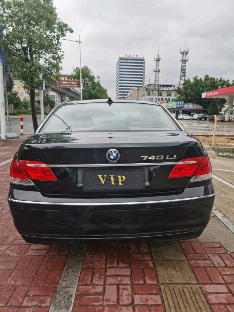 东莞07年宝马7系1
