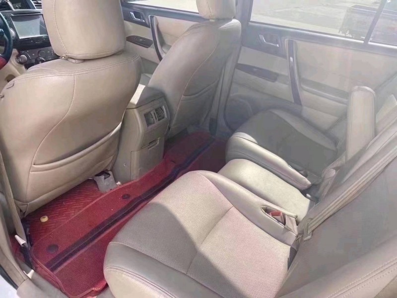 北京13年丰田汉兰达5