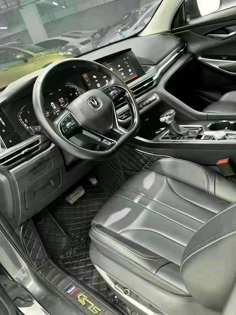 成都20年长安汽车CS754