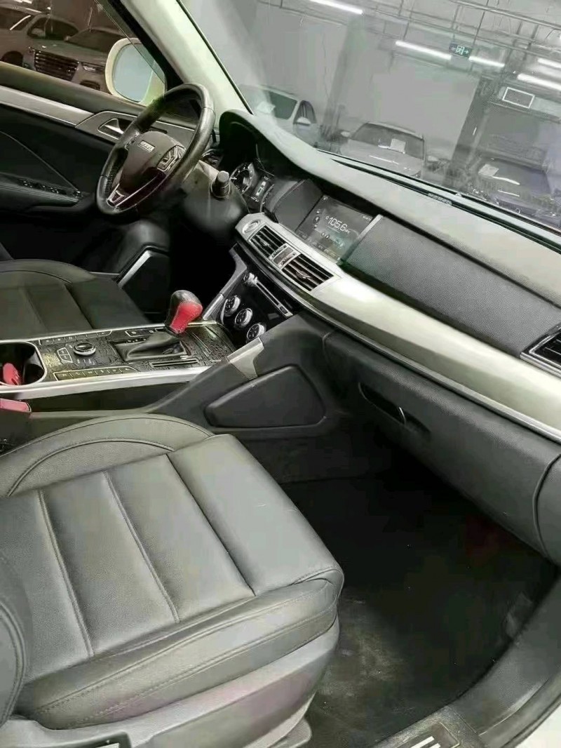 成都17年哈弗H78