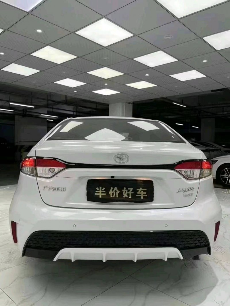 成都22年丰田雷凌5