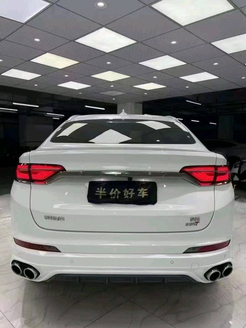 成都20年吉利星越5