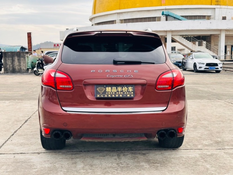 东莞13年保时捷卡宴2