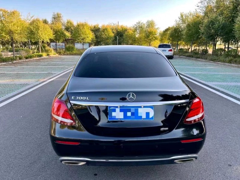 东营18年奔驰E9