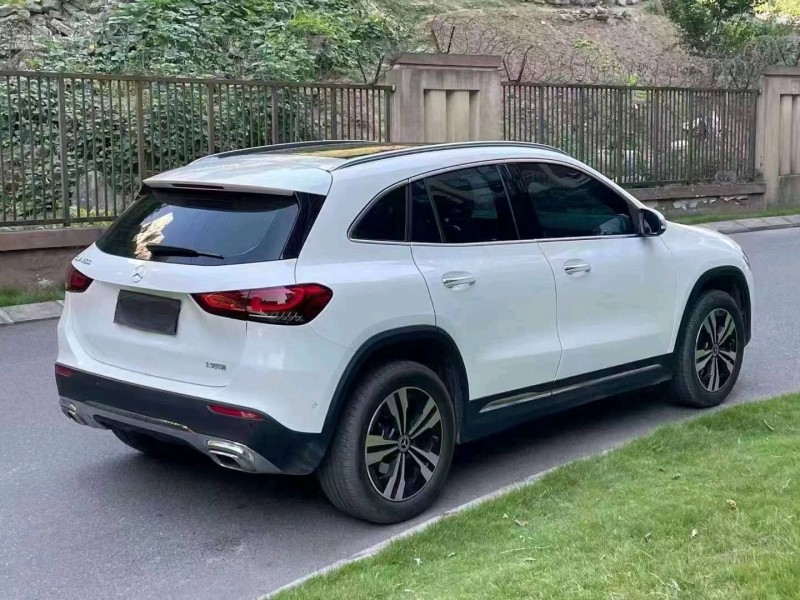 重庆22年奔驰GLA7