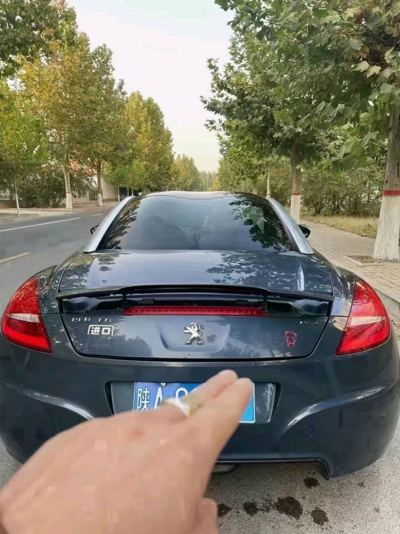 石家庄13年标致RCZ8