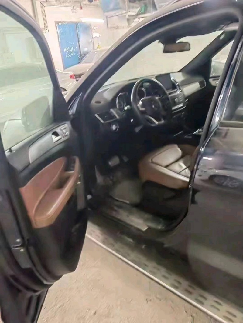 重庆16年奔驰GLE3