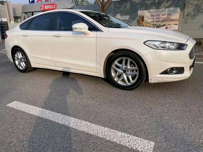 重庆16年福特蒙迪欧8