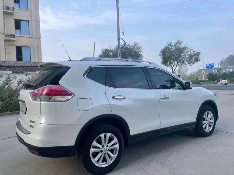 邯郸17年日产奇骏8