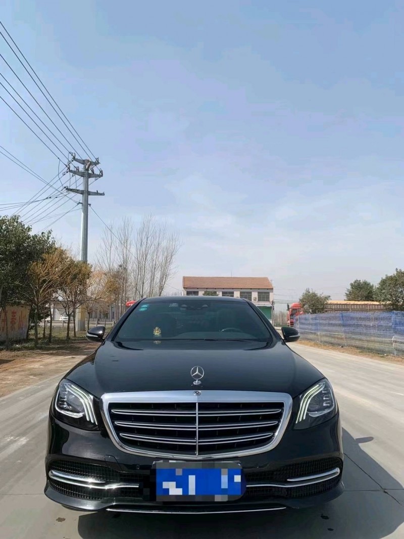 北京18年奔驰S8