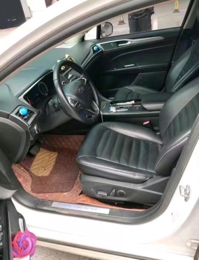 枣庄17年福特蒙迪欧2