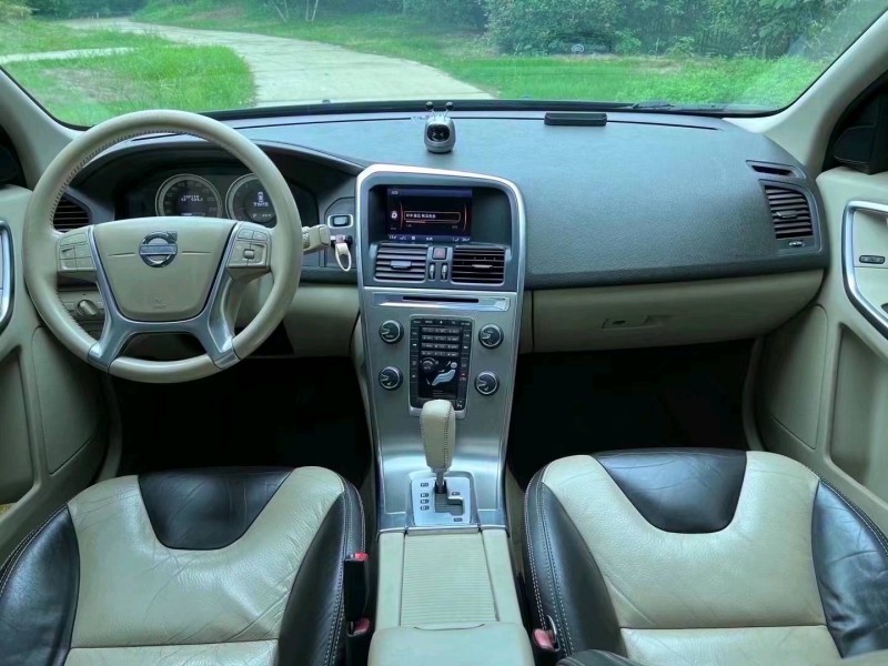 枣庄12年沃尔沃XC604