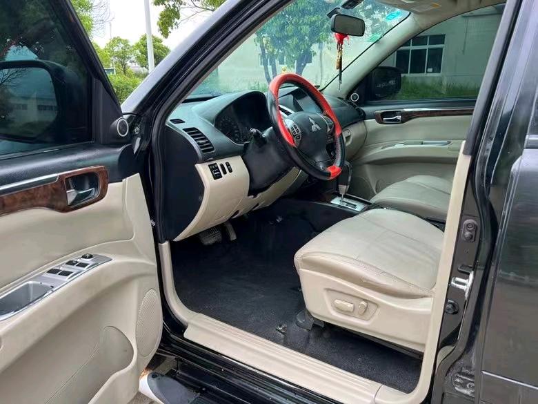 盐城15年三菱帕杰罗·劲畅4