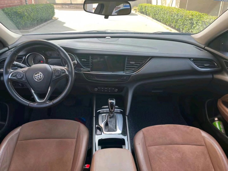 邢台18年别克君威7