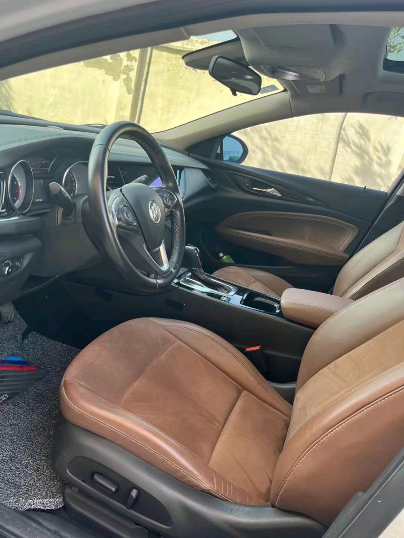 邢台18年别克君威9