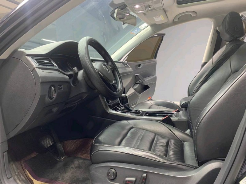 成都18年大众帕萨特4