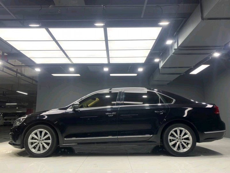 成都18年大众帕萨特7