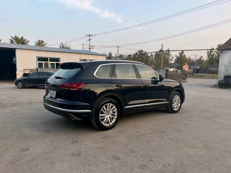 徐州19年大众途锐8