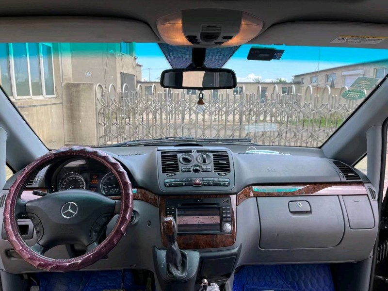 沈阳10年奔驰唯雅诺3