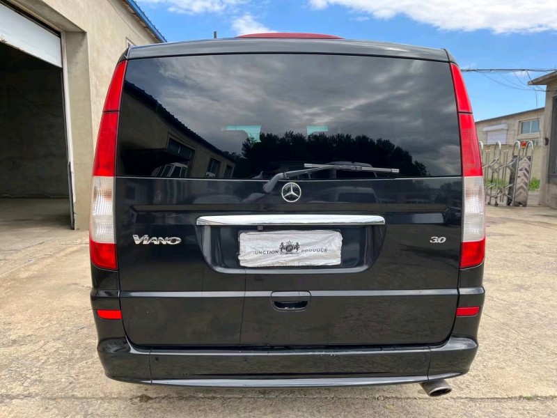 沈阳10年奔驰唯雅诺9