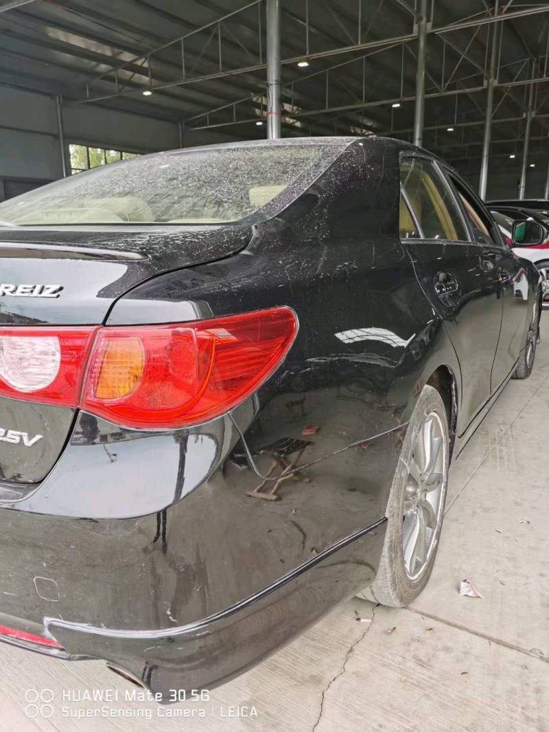 保定13年丰田锐志5