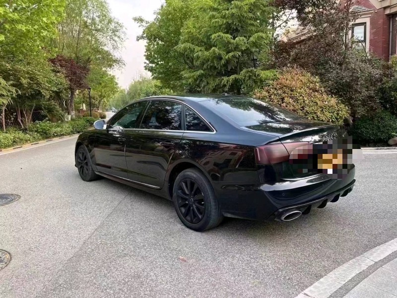青岛13年奥迪A6L8