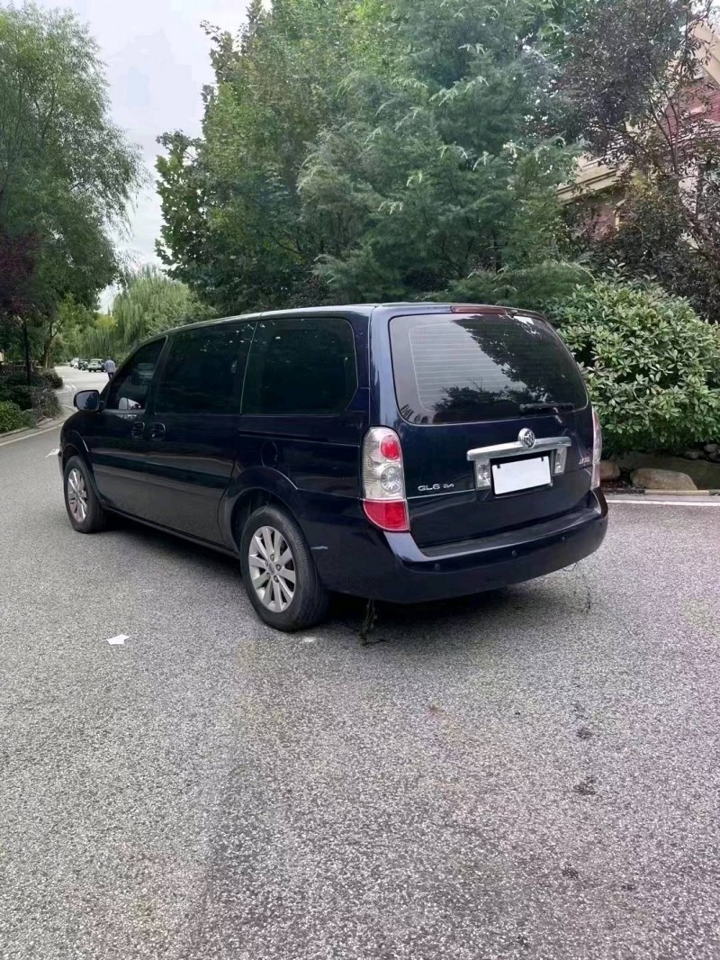 青岛16年别克GL88