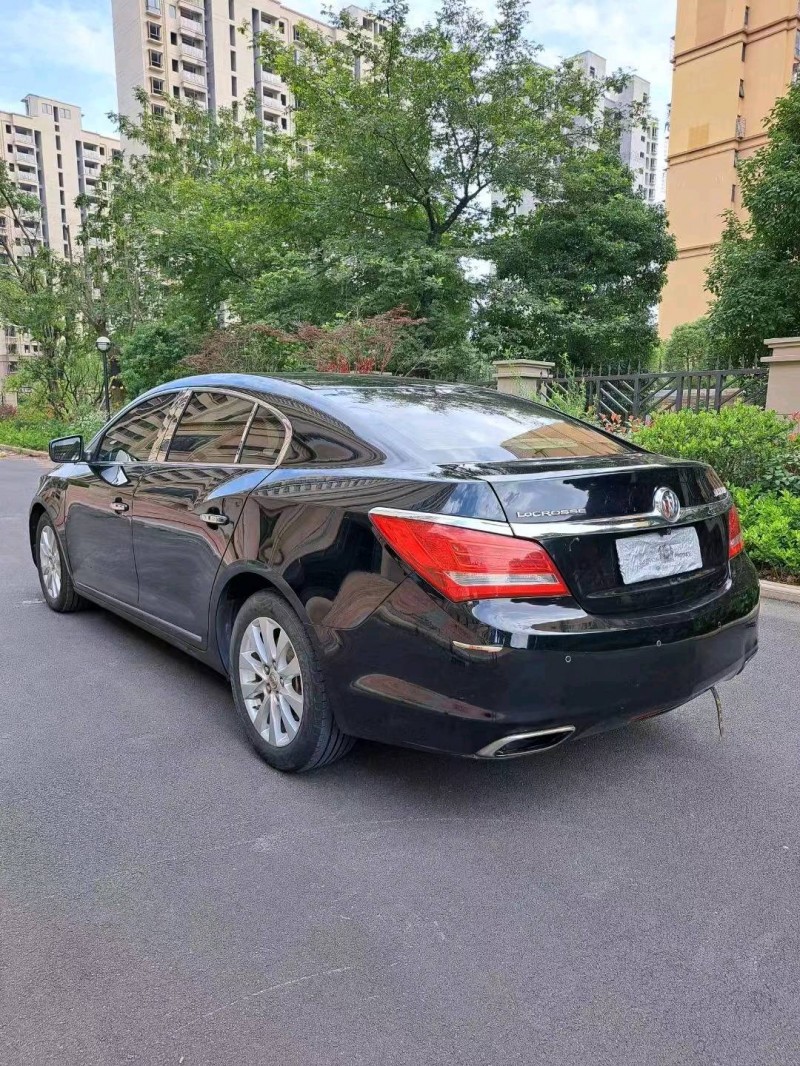 宜春15年别克君越2