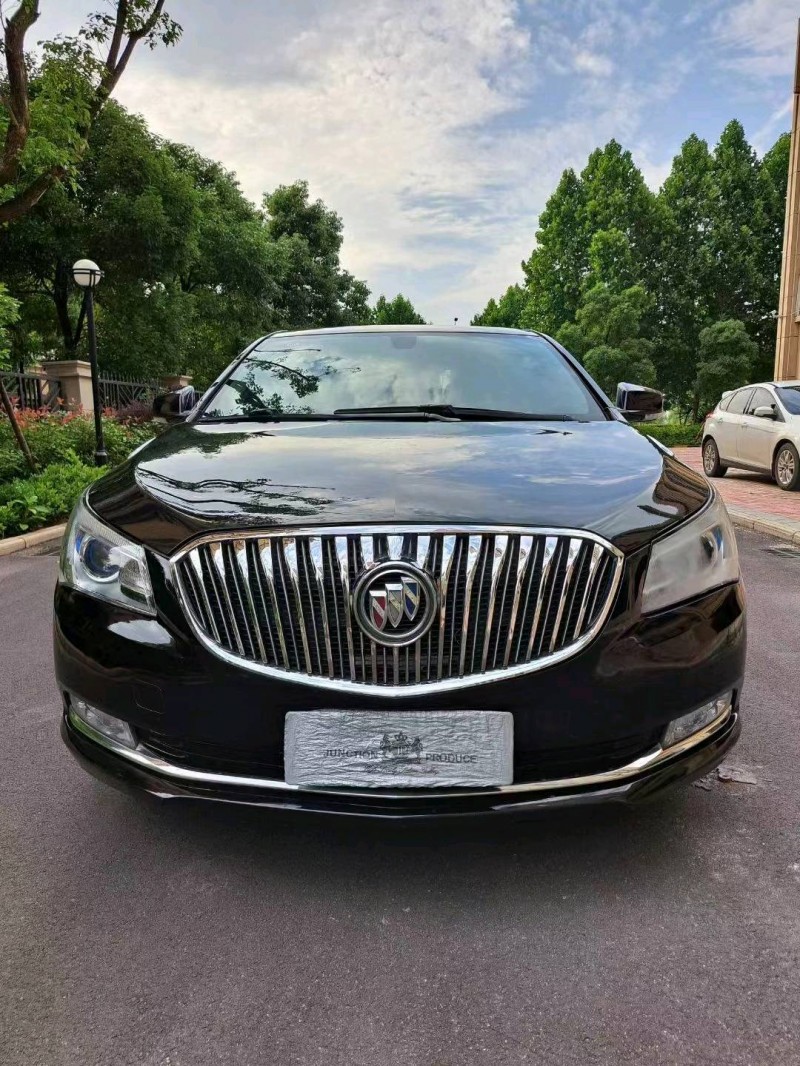 宜春15年别克君越1