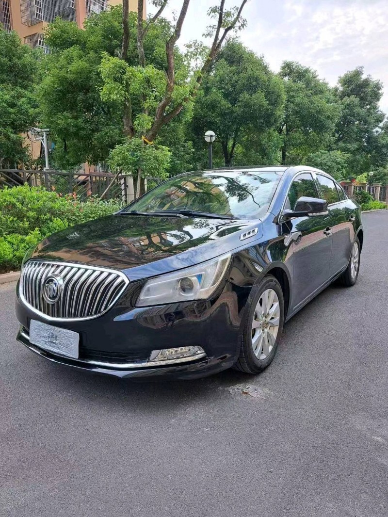 宜春15年别克君越4