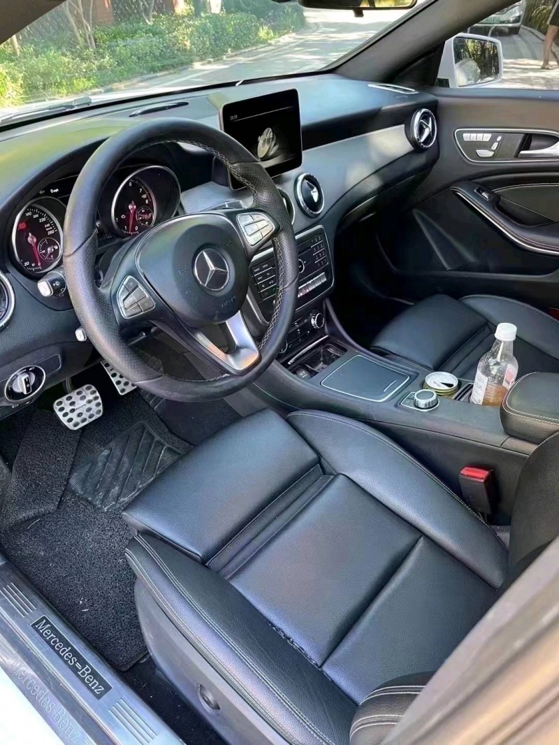 青岛18年奔驰CLA6