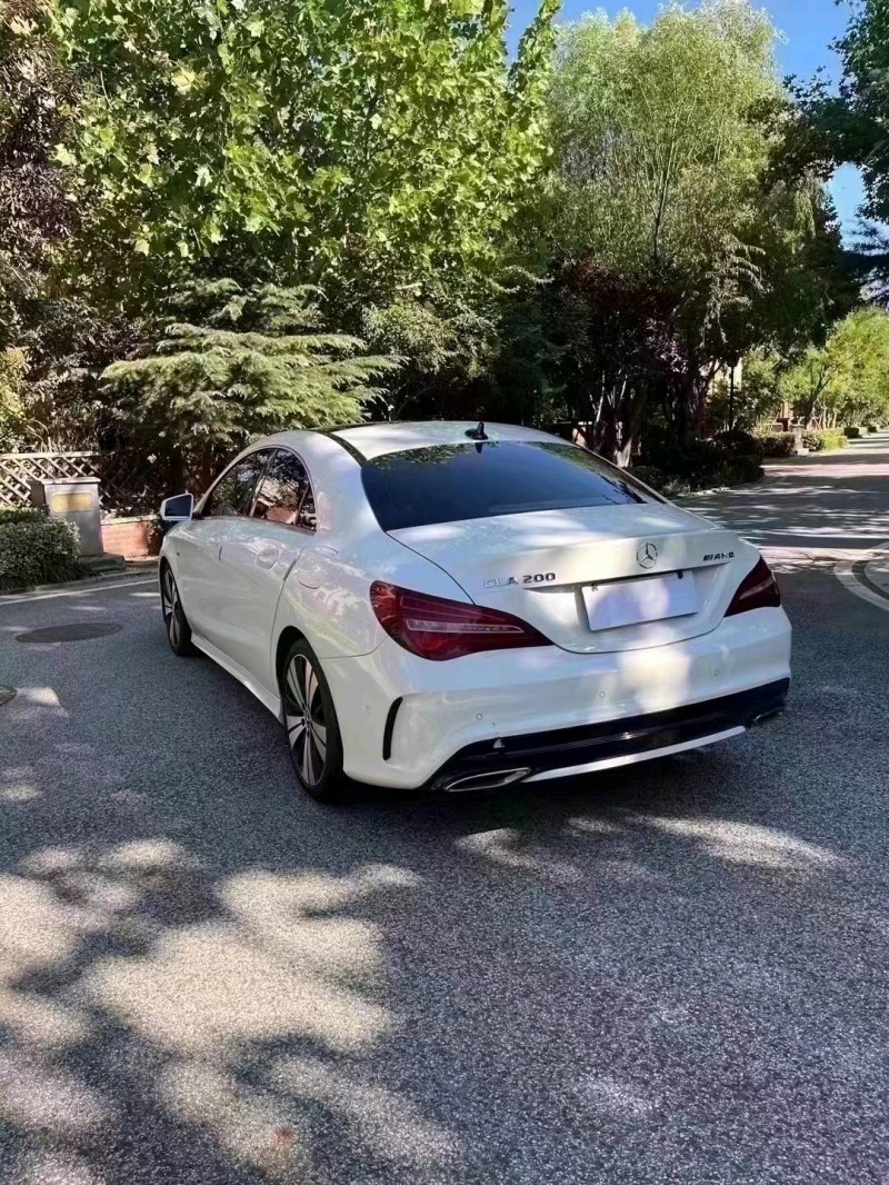 青岛18年奔驰CLA2