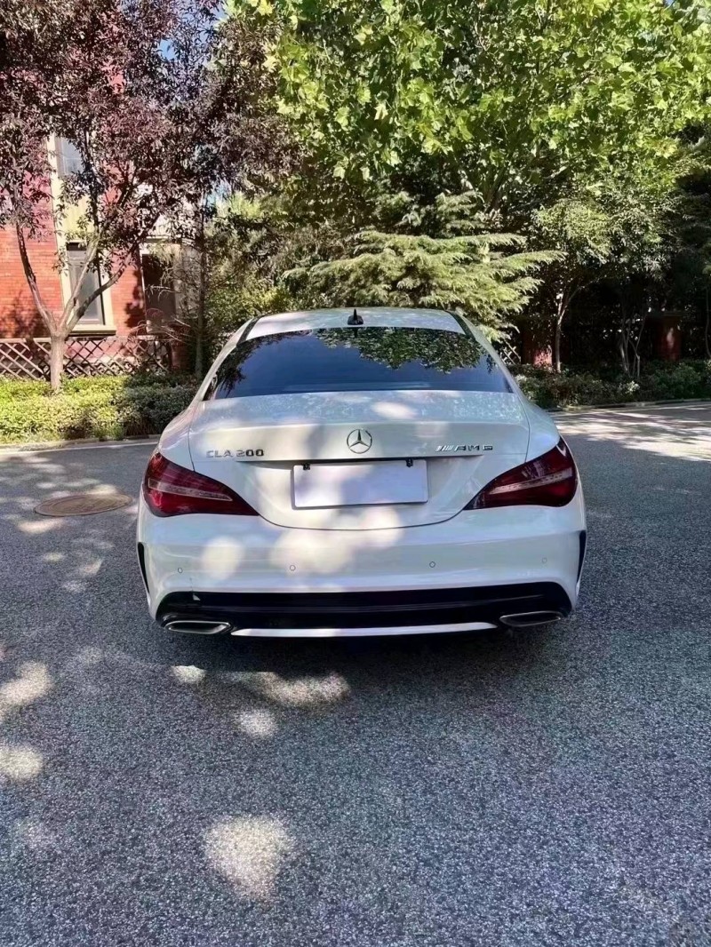 青岛18年奔驰CLA1