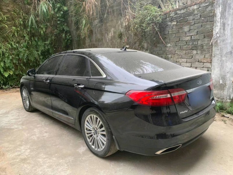 宜昌17年福特金牛座5