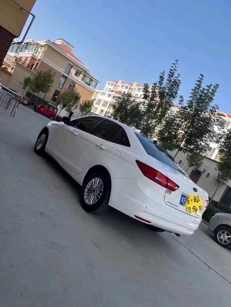 邢台18年福特福睿斯7