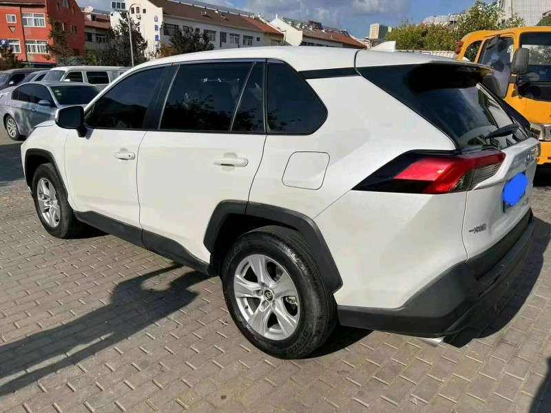 沈阳20年丰田RAV48