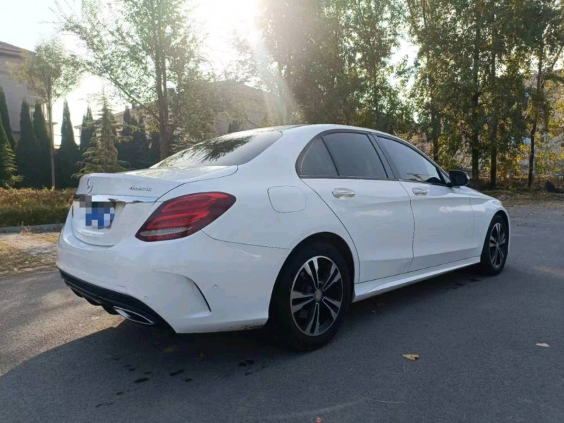 东营16年奔驰C5