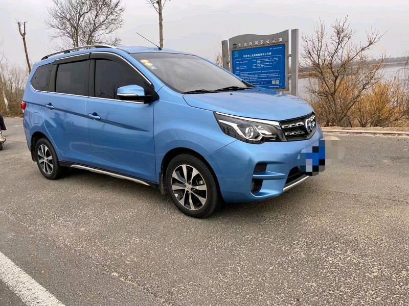 青岛18年启辰M50V2