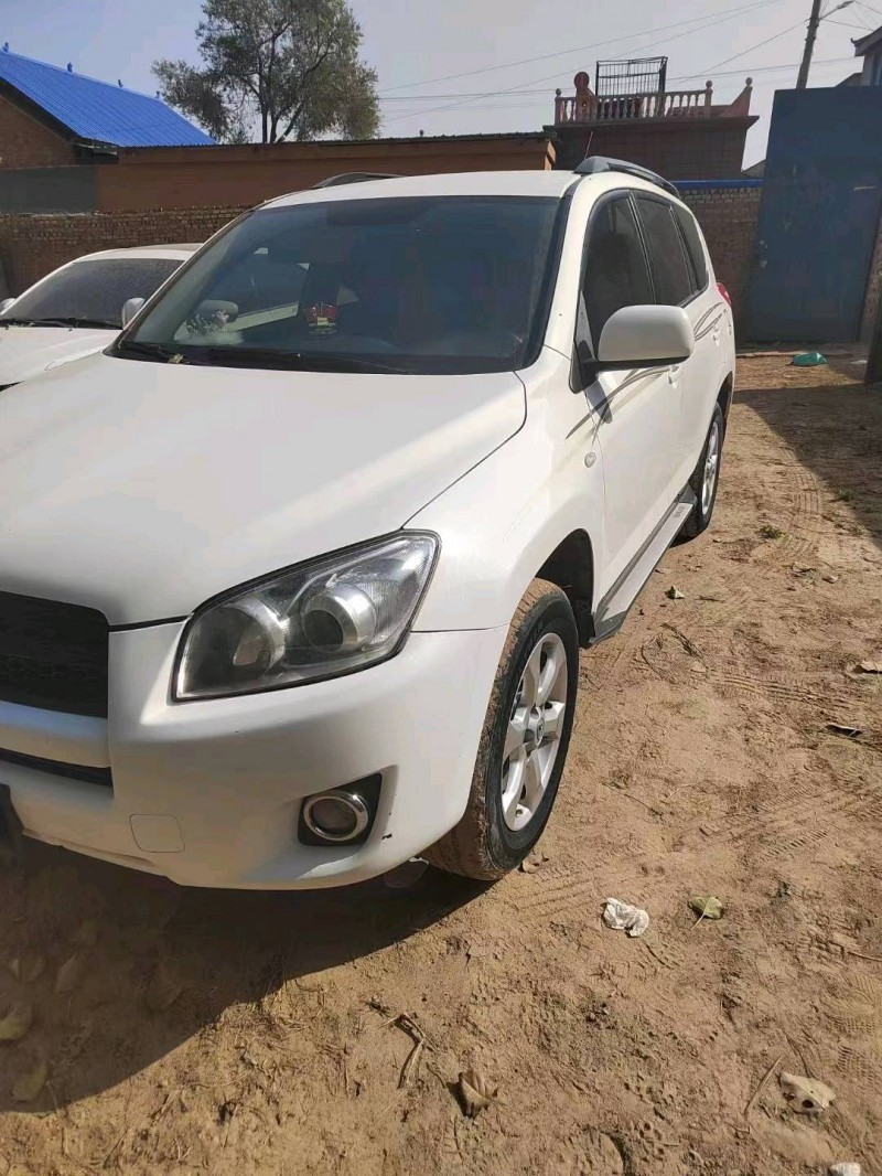 北京12年丰田RAV47