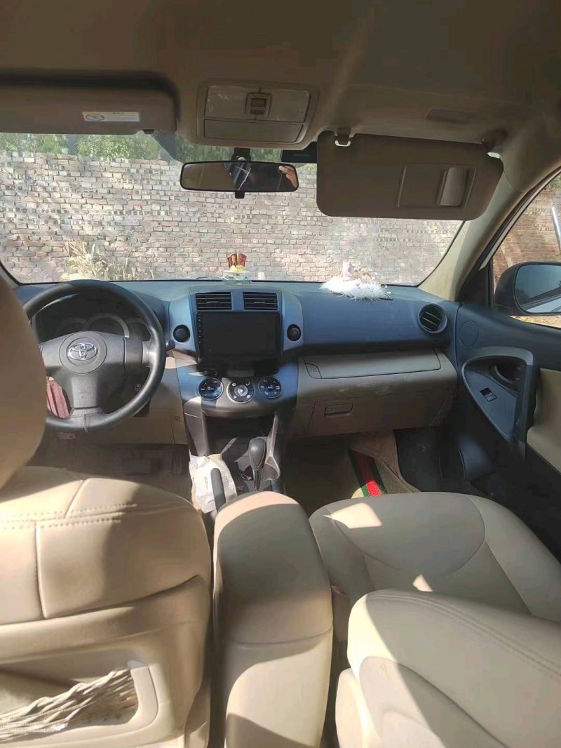 北京12年丰田RAV45