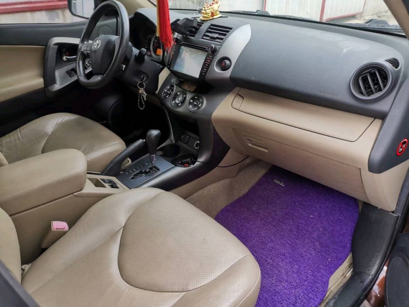 徐州12年丰田RAV47