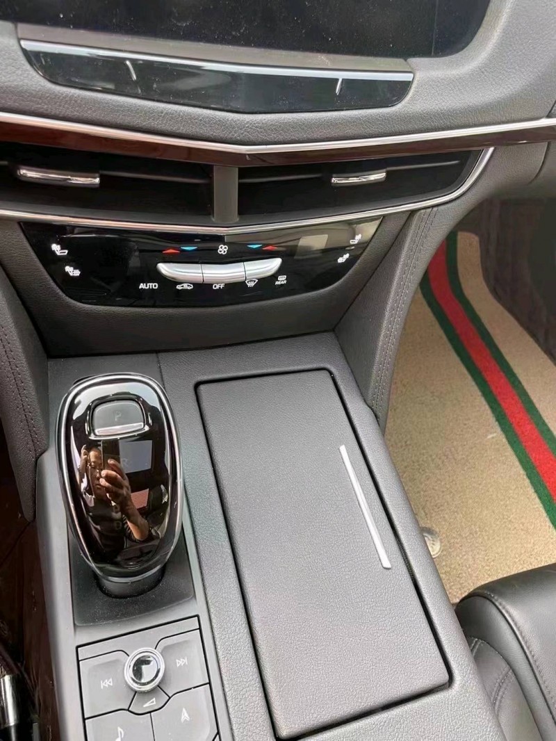 邯郸19年凯迪拉克CT62