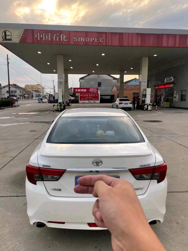 徐州15年丰田锐志8