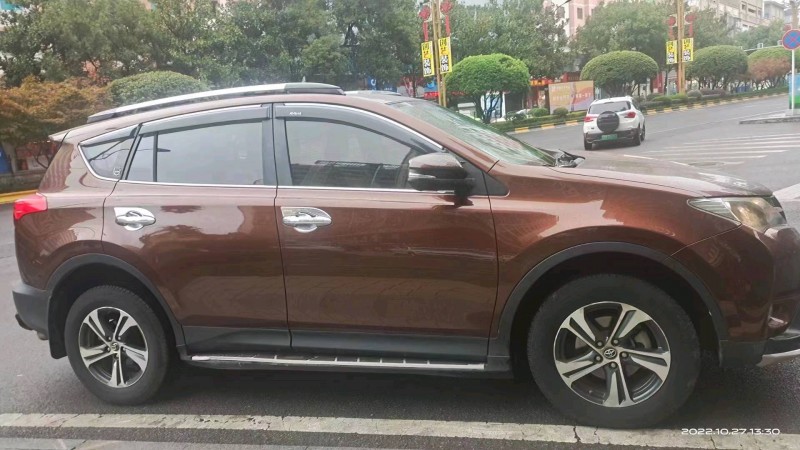 石家庄15年丰田RAV42
